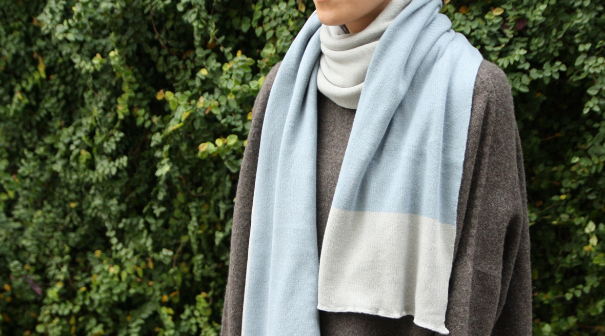 breezyblue　silk knit stole