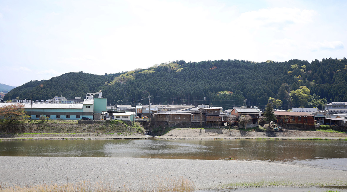 製材所が立ち並ぶ街